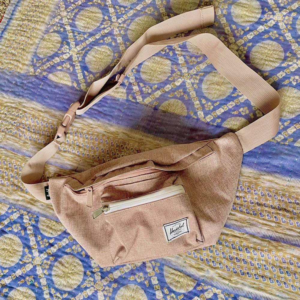 Herschel fanny pack